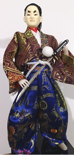 Samurai De Colección De 30cm. Con Katana De Metal A Escala 