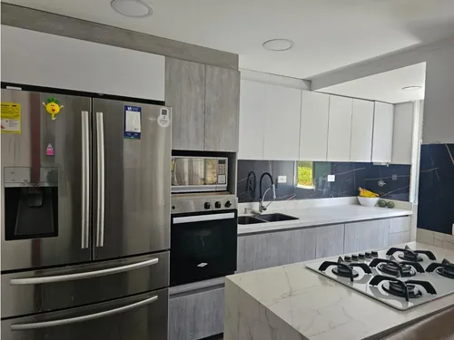 Casa Unifamiliar En Venta En Navarra Bello