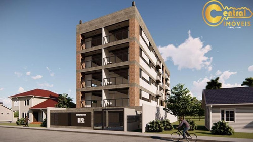Apartamento Com 2 Dormitório(s) Localizado(a) No Bairro Centro Em Balneário Piçarras / Balneário Piçarras - 501