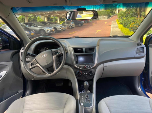 Hyundai Accent 2017 1.6 Premium Automática