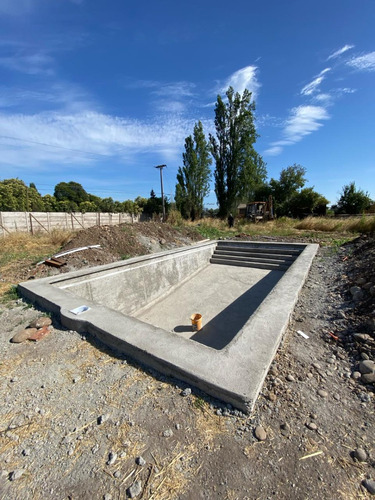 Parcela Con Piscina A La Entrada De Talagante, El Peumo