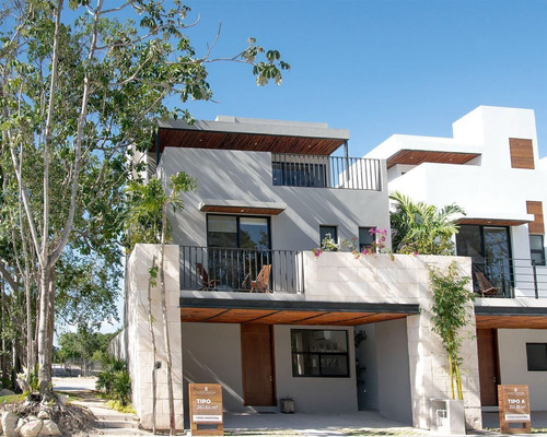 Imagen 2 de 17 de Casa En Venta En Playa Del Carmen