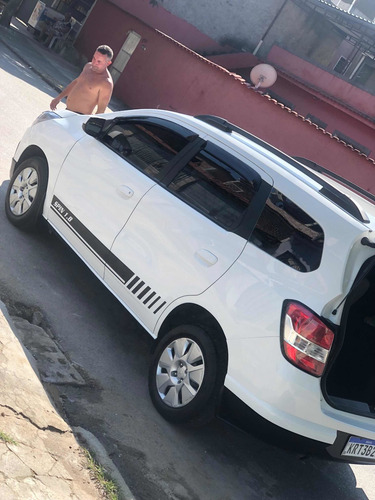Chevrolet Spin 2017 1.8 Ls 5l 5p