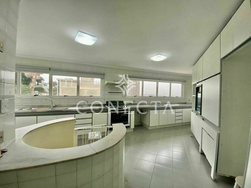 Imagem 10 de 21 de Casa Para Locação No Tamboré | 1460m² | 5 Suítes | Salão De Festas E Espaço Gourmet | Piscina | Vista Privilegiada - Cncl1165-2