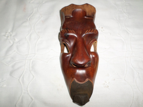 Antigua Mascara De Bella Madera Tallada Africana Tribal