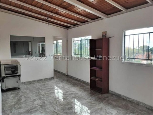 Imagen 9 de 15 de Galpón / Venta Los Teques ( Club Hípico)22-19417 Eva Castillo 0414.306.72.20