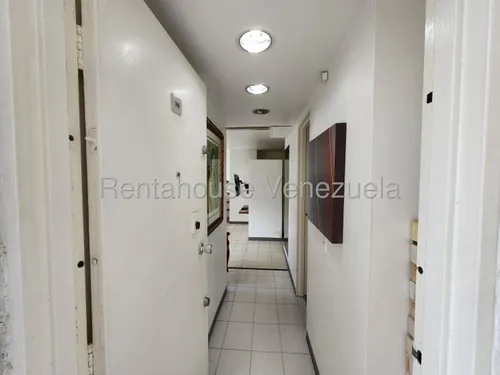 Las Mercedes Mls# 25-18614 Wm