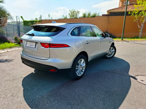 Jaguar F-PACE 2.0 I D Prestige