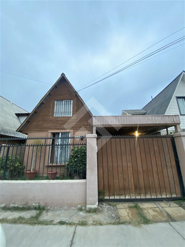 Casa En Venta De 3 Dorm. En Maipú