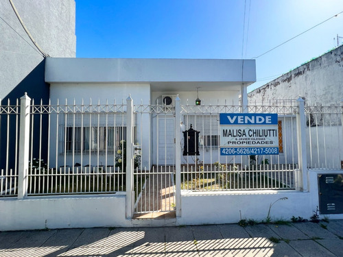 Casa 2 Ambientes Con Cochera Venta Don Bosco