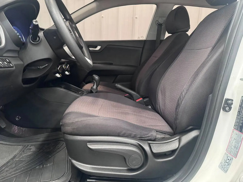 Kia Stonic VIBRANT HÍBRIDO 1.0 MT 6AB ABS 4X2