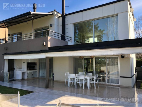 Imagen 17 de 30 de Casa Con Pileta - Santa Catalina - Tigre