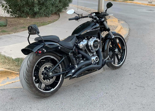 Harley Davidson Breakout 2018