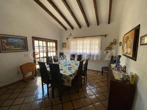 Residencia En Venta, Colonia Huertas Del Llano, Jiutepec, Morelos