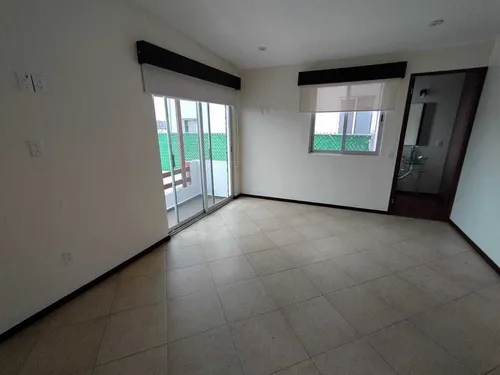 Casa En Venta En Zen House, 3 Recamaras, Estudio, 2.5 Baños, Gran Ubicación!