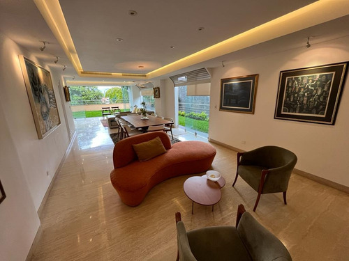 Exclusivo Y Exquisito Apartamento Duplex En Los Palos Grandes Cerca Cota Mil