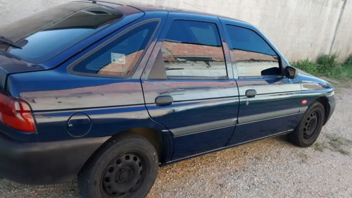 Ford Escort Zetec Sedan 1.8 16v