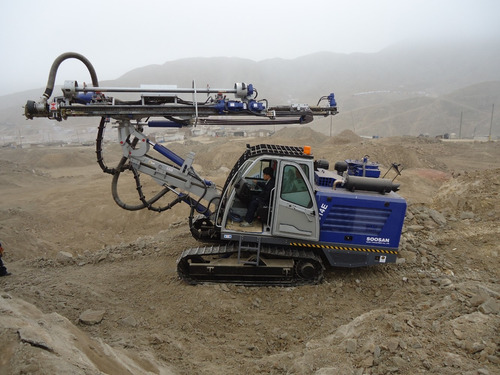 Excavadoras, Cargadores, Martillos Hidraulicos Y Rockdrill