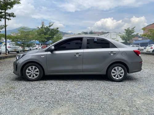 Kia Soluto 1.4 Emotion Mt