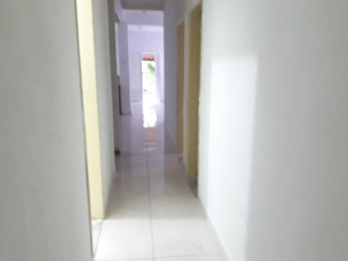 Imagem 10 de 15 de Casa Em Condomínio Para Venda Em Araruama, Bananeiras, 4 Dormitórios, 2 Suítes, 2 Banheiros, 4 Vagas - 77_2-238892