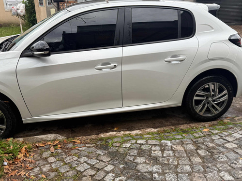 Peugeot 208 1.6 Feline Tiptronic