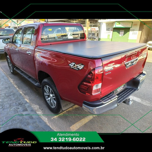 Imagem 3 de 8 de Toyota Hilux Srx 2.8 Vermelho 2016