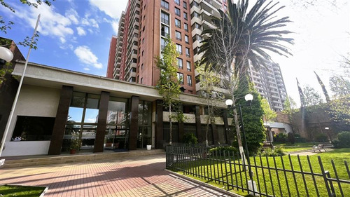 Departamento En Venta De 4 Dorm. En Recoleta