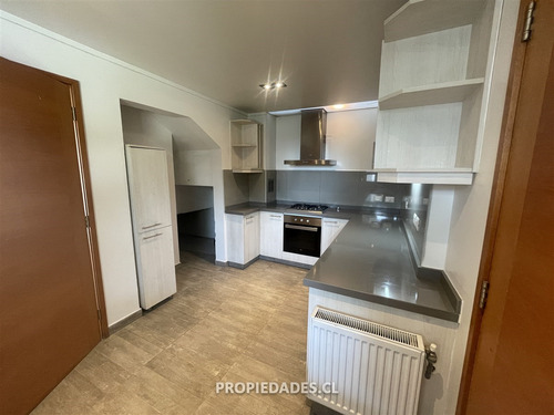 Casa En Venta De 4 Dorm. En La Reina