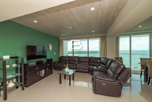 Penthouse En Venta Frente Al Mar