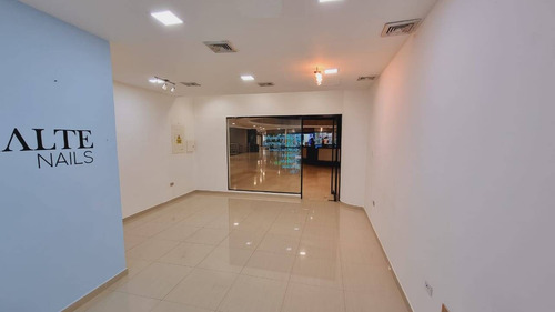 Imagen 9 de 14 de 134686 Venta Local Centro Corporativo La Viña Plaza Valencia