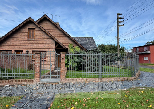 Venta Casa 7 Ambientes Moreno Centro