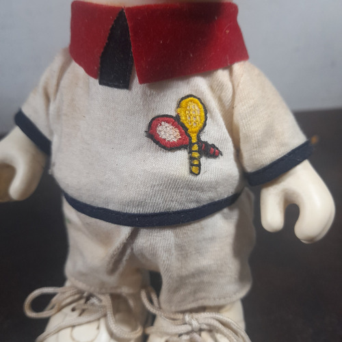 Imagem 6 de 10 de Boneco Snoopy Tenista Estrela Antigo Original 20 Cm Borracha