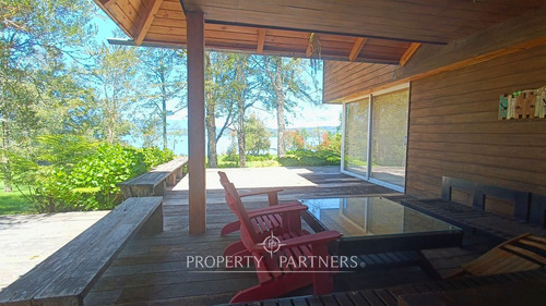 Casa De Veraneo A Orillas Del Lago Panguipulli - A...