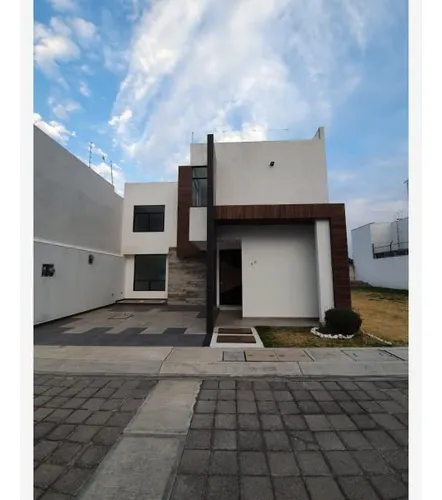 Casa En Venta En La Carcaña
