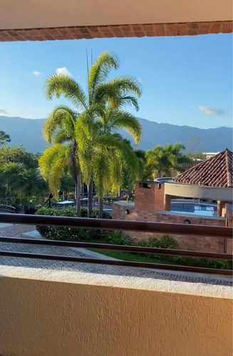 Vendo Exclusivo Townhouse En Altos De Guataparo Valencia