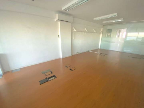 Imagen 5 de 11 de Alquiler De Oficinas En Piso 3, Marigot Office
