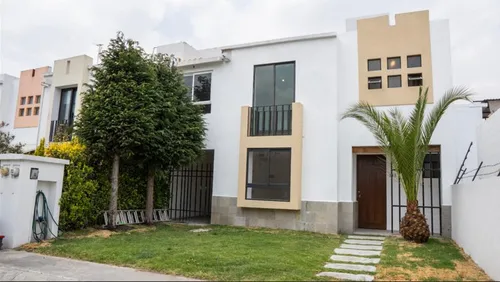 Venta De Casa En Privada Colorin En Bosques Residencial Zinacantepec