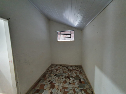 Imagem 22 de 30 de Chácara 33200m2, Rica Em Água Com Lagos, Casa Sede Com 4 Dormitórios, Lazer Completo, Escritório, Sauna, 3 Baias, Pastagem Formada - Ch00281 - 71010694