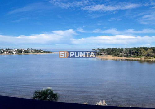 Imagen 13 de 16 de Apartamento De 3 Dormitorios Y Dependencia En Alquiler - La Barra