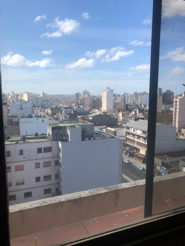 Venta Departamento 3 Ambientes  - Piso 10 - Lanús Oeste