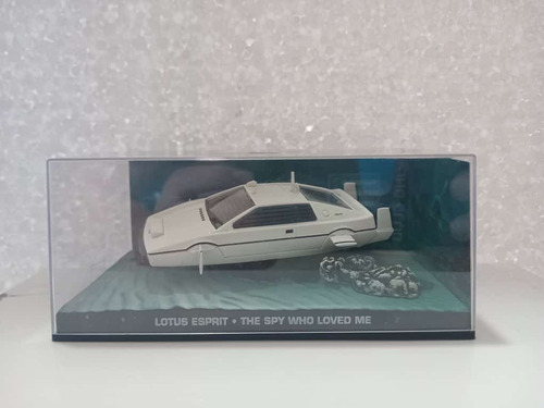 Auto Coleccion James Bond 007 Lotus Spirit 1/43