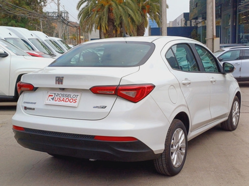 Fiat Cronos CRONOS DRIVE 1.8 AT