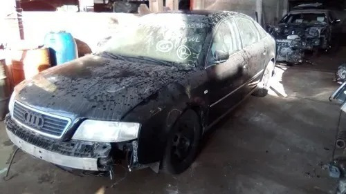Imagem 11 de 16 de Sucata Audi A-6 2000 Para Vendas De Peças