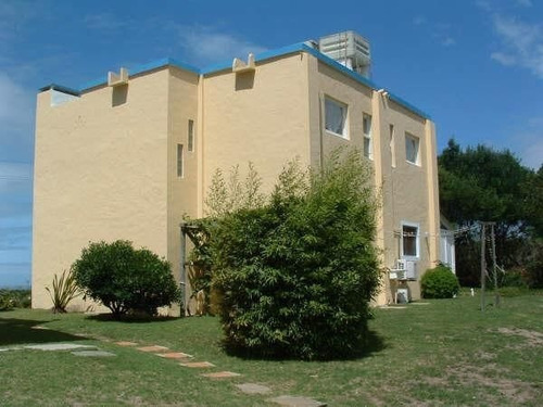 Casa En Venta De 4 Dormitorios En La Juanita