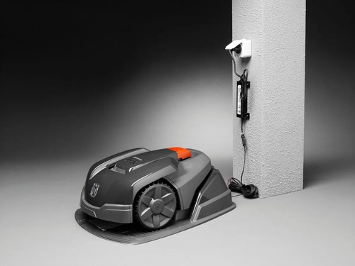 Imagen 5 de 10 de Robot Cortacesped Husqvarna Automower Am105 Area 600mts 15°