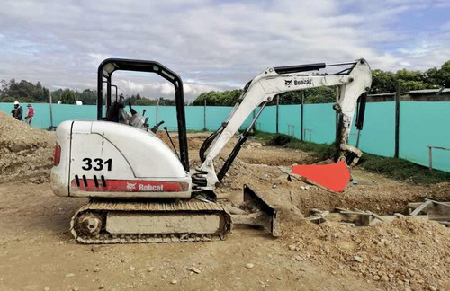 Balde Mini Excavadora Pajarita Bobcat