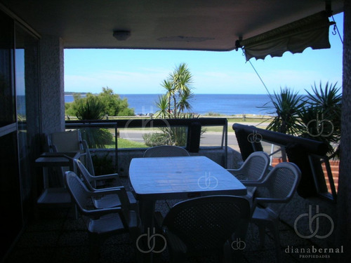 Imagen 8 de 15 de Punta Del Este, Frente Al Mar Con Amplia Terraza.