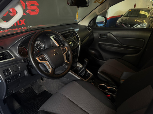 Mitsubishi L200 2.4 Cd Glx 4X4 Mt