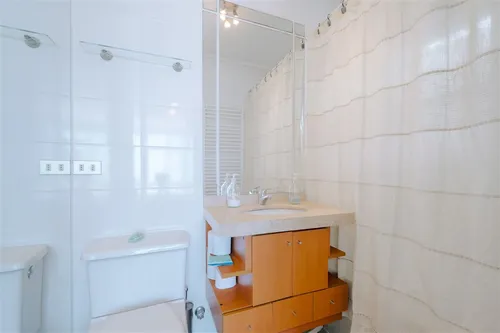 Departamento En Venta De 4 Dorm. En Concón