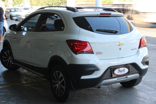 Onix Activ 1.4 Automático 2017 *sem Entrada + 1.099 (60x)*